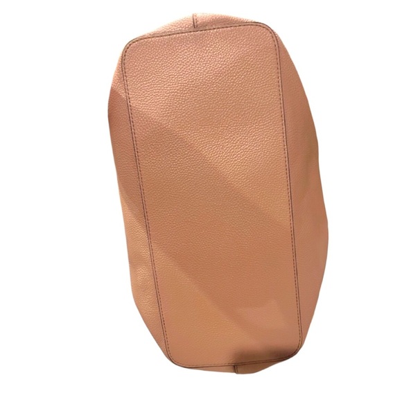 Michael Kors Mercer Huge Chain Tote - Picture 7 of 11